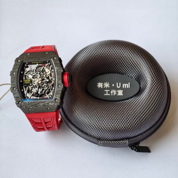 rm35-02 carbon NTPT, comes with a free watch case for protection.