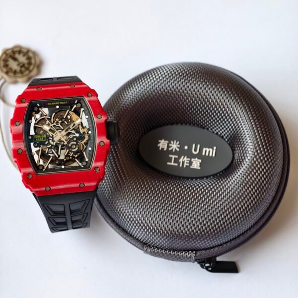 rm35-02 carbon NTPT, comes with a free watch case for protection.