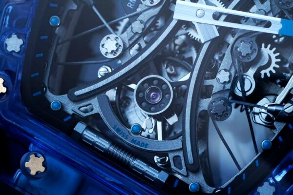 sapphire crystal case, cable-suspension, tourbillon movement