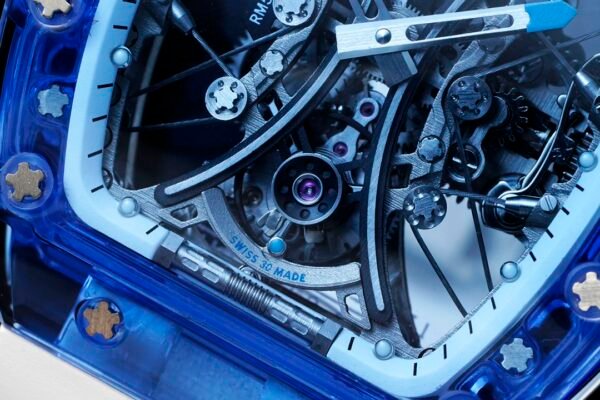 sapphire crystal case, cable-suspension, tourbillon movement sapphire crystal case, cable-suspension, tourbillon movement