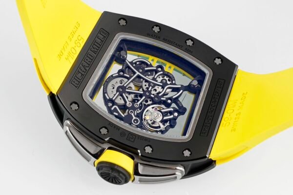 rm061 transparent case back perfectly showcases the details of the movement from every angle.