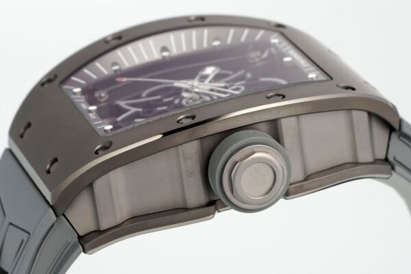 titanium and rubber o-ring double security crown
