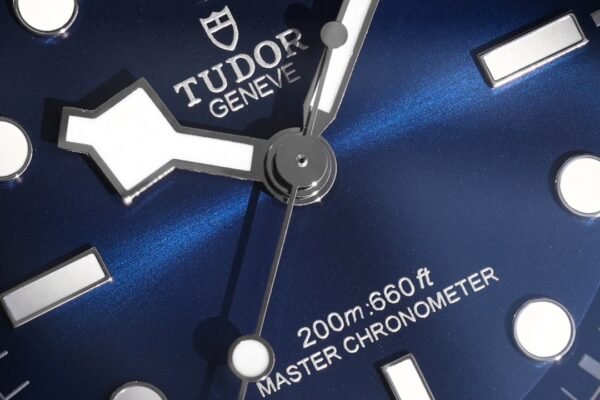 TUDOR Black Bay 68 Replica Bezel and blue Dial