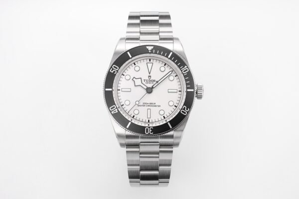 TUDOR Black Bay 68 Replica Watch.jpg TUDOR Black Bay 68 Replica Watch